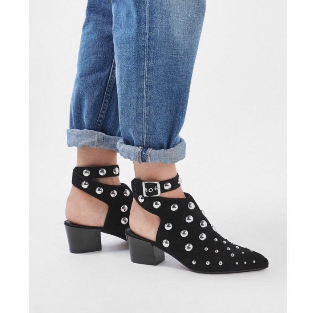 TOPSHOP STUDDED WRAPAROUND BOOTIE